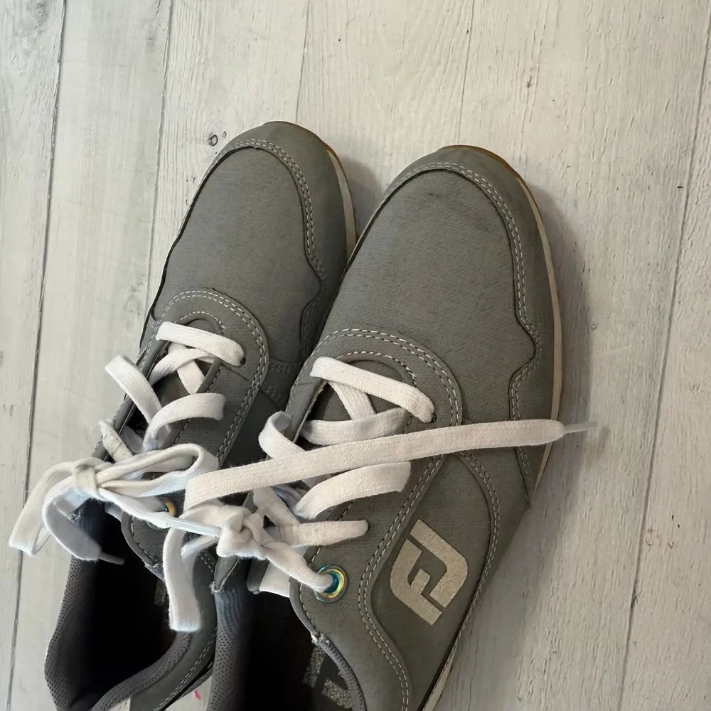 FootJoy Women's Sport‎ Retro Golf Shoes Grey 92385 womens Spikeless size 6.5